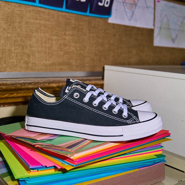 Converse Chuck Taylor All Star Low-Top Sneakers - Black